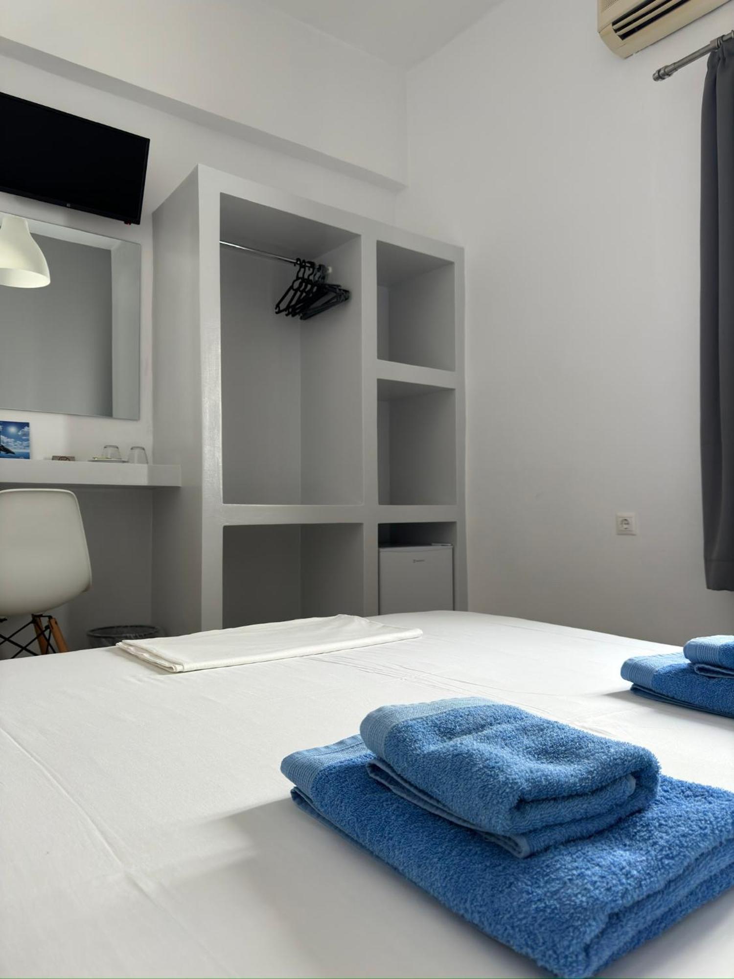 Aelia Rooms & Apartments Ios Exteriér fotografie